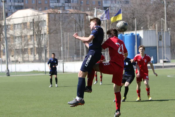 Odessa Ukraina April 2021 Lokala Barns Fotbollslag Spela Konstgräs Stadion — Stockfoto