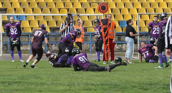 Odessa Ucrania Mayo 2021 Fútbol Americano Césped Duelo Duro Una —  Fotos de Stock