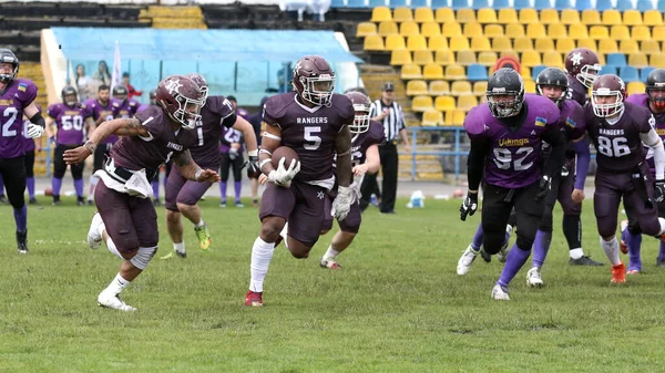 Odessa Ucrania Mayo 2021 Fútbol Americano Césped Duelo Duro Una —  Fotos de Stock