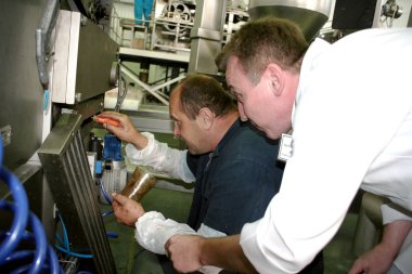 Odessa, Ukrayna - 7 Temmuz 2007: Üretim o için fabrika