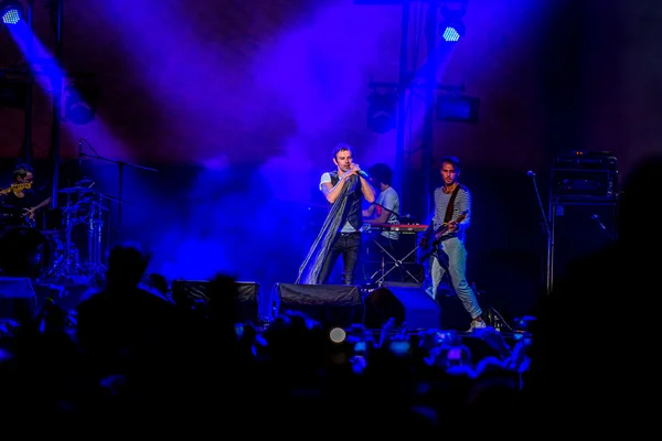 Odessa, Ukraine - 28 juin 2014 : Une grande foule de personnes ayant — Photo