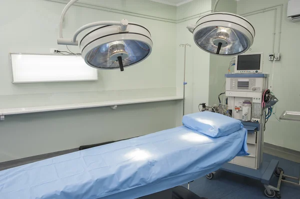 Sala de operaciones en un centro médico del hospital —  Fotos de Stock