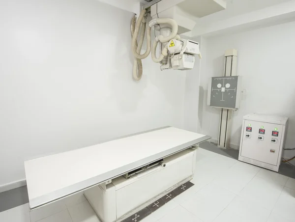 X-ray machine in hospital medical center — Stock Photo, Image