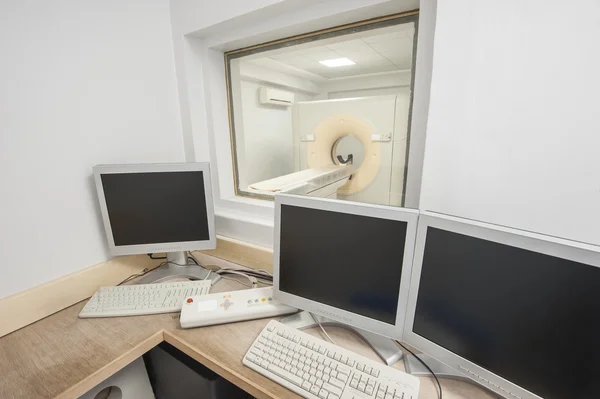 Scanner TC in una clinica medica ospedaliera — Foto Stock