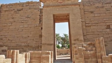 Medinat Habu Luxor Mısır antik tapınak duvarları