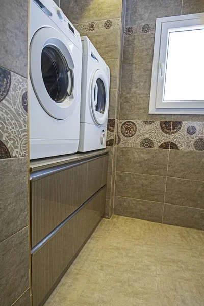 Interior Design Luxury Show Home Bathroom Utility Room Washing Machine — Stock Photo, Image