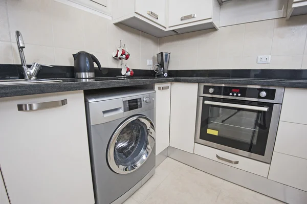 Kitchen area in luxury apartment — Stock Photo, Image