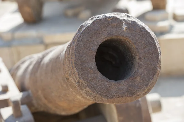 Barile di vecchio canone in un forte ottomano — Foto Stock