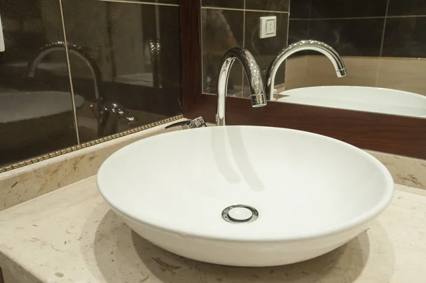 Sink on counter top in bathroom — Stock Photo, Image