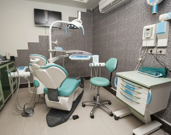 Équipement dans une chirurgie dentiste — Photo