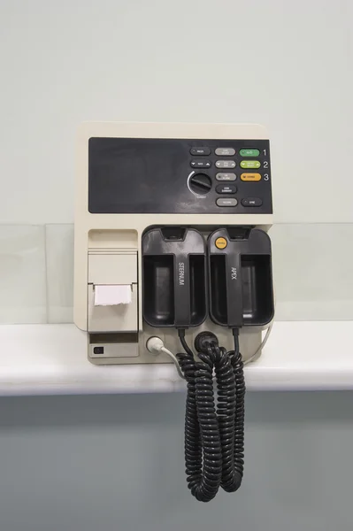 Defibrillator im Krankenhaus — Stockfoto