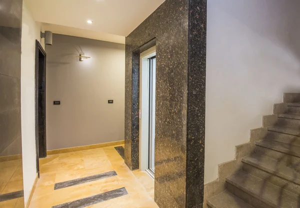 İç koridor os bir lüks apartman