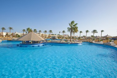 Yüzme Havuzu bir lüks tropikal otel tatil