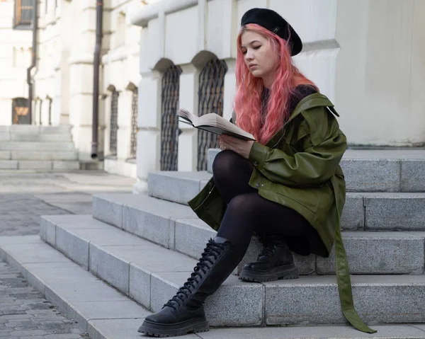 Clever Girl Student Black Beret Long Pink Hair Sits Steps — Stock Photo, Image