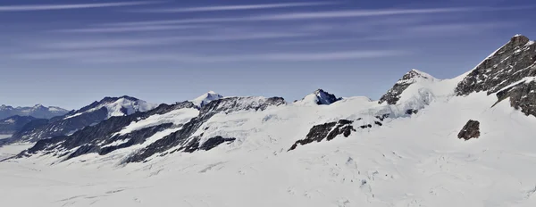 Panorama sobre a faixa de alpes suíços — Fotografia de Stock