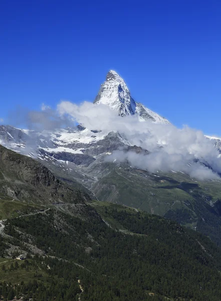 在瑞士的阿尔卑斯山的标志性峰 — 图库照片