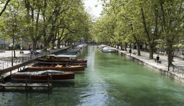 Annecy kanal tekneleri