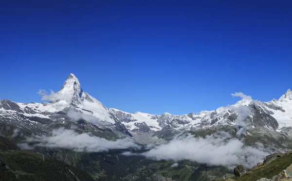 İsviçre ikonik Matterhorn aralığı — Stok fotoğraf