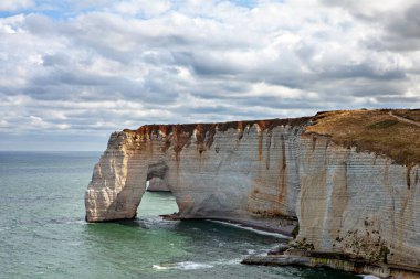 Etretat Fransa 'nın ünlü uçurumları
