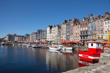 honfleur limanı ve tekneleri