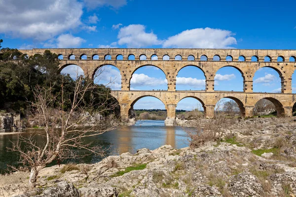 Famoso Conhecido Romano Sul França Fotos De Bancos De Imagens Sem Royalties