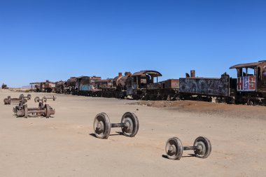 terk edilmiş trenler