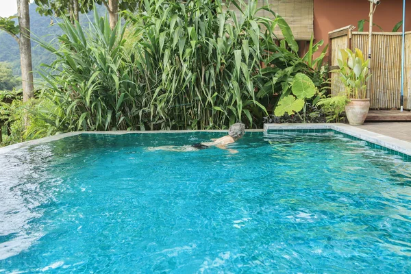 En la piscina — Foto de Stock