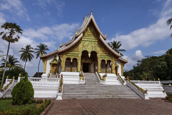 Palacio real en luang prabang —  Fotos de Stock