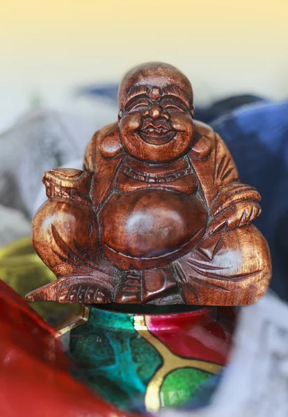 Bouddha sv bois — Stockfoto