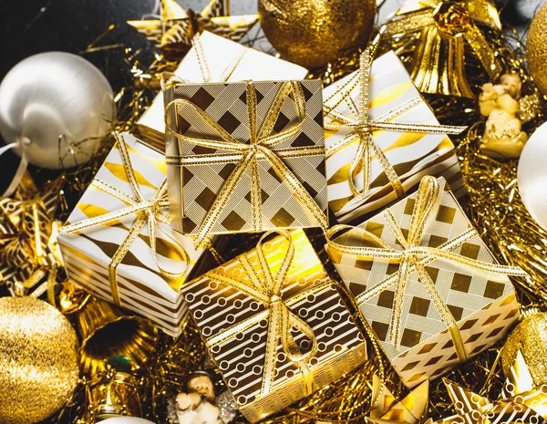 Fundo de Natal dourado — Fotografia de Stock