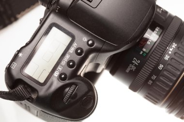 dijital SLR fotoğraf makinesi