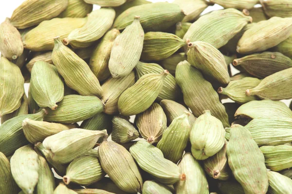 Green cardamom pods — Stock Photo, Image