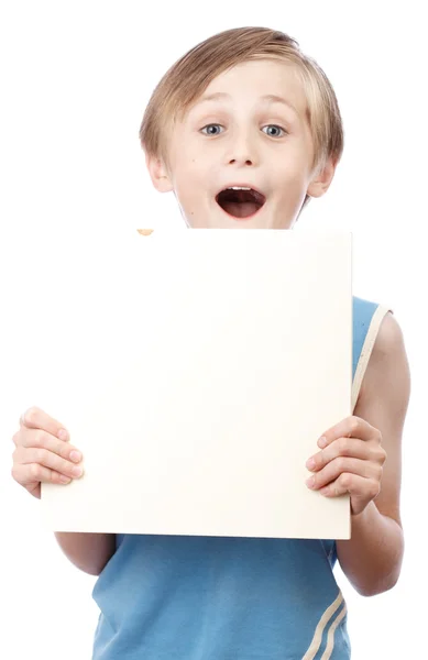 Αγόρι σε λευκό φόντο με κενό boad — Φωτογραφία Αρχείου