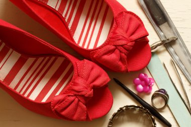 Red Bow Wedges clipart
