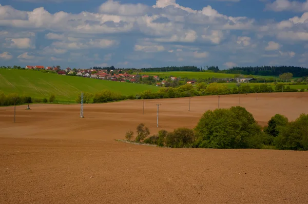 Lente landschap in de Moravische Karst. — Stockfoto