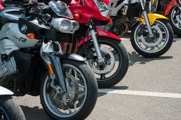 İkinci canlı değil.