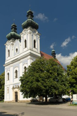 Sloup kasabasındaki Bakire Meryem Kilisesi 'ne. Çek Cumhuriyeti, Güney Moravya. 