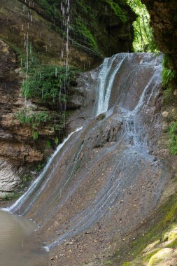 Kafkasya tabiatı görkemli dağ manzarası