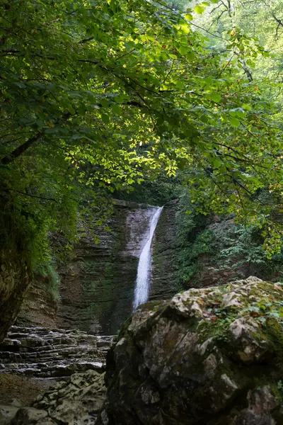 El majestuoso paisaje montañoso de la Reserva Natural del Cáucaso —  Fotos de Stock