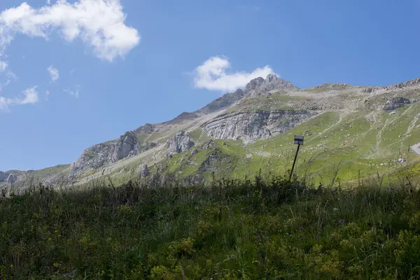 Les paysages montagneux majestueux de la réserve naturelle du Caucase — Photo