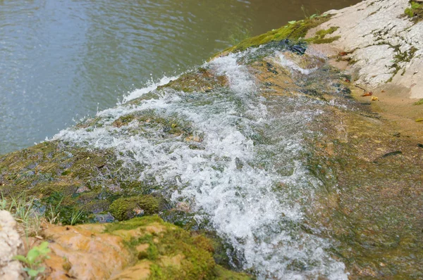 De majestueuze berglandschap van het natuurreservaat van de Kaukasus — Stockfoto