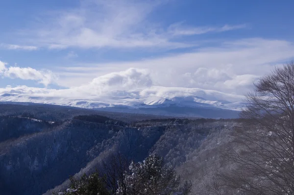 Majestátní horské scenérie přírodní rezervace Kavkaz — Stock fotografie