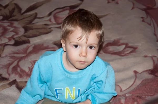 Little boy on the walk — Stock Photo, Image