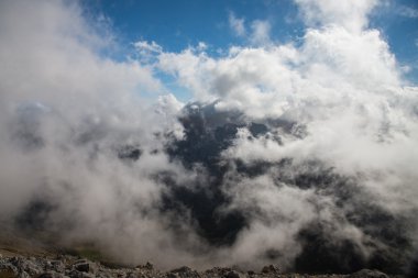 Güzel ve görkemli dağlar Kafkasya doğa rezerv