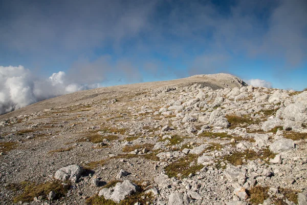 Bellissime e maestose montagne della Riserva Naturale del Caucaso — Foto Stock