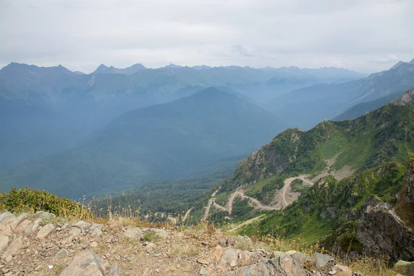 Bellissimo scenario montano della Riserva Naturale del Caucaso — Foto Stock