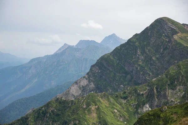 Vackra bergslandskapet i naturreservatet Kaukasus — Stockfoto