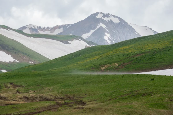 高加索地区自然保护区风景秀丽的群山 — 图库照片