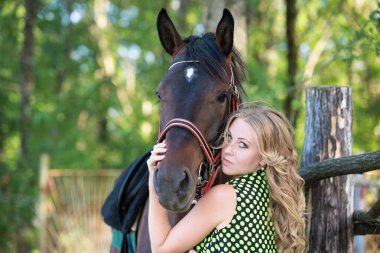 sevimli genç kız de