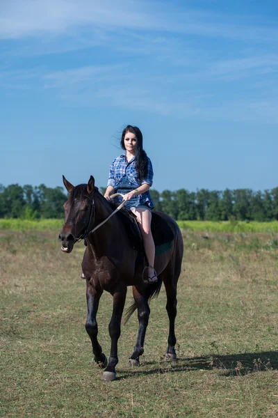 Bonito jovem menina no o tiro — Fotografia de Stock